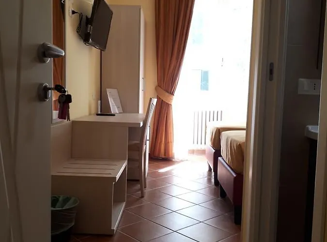 Clodio 4*